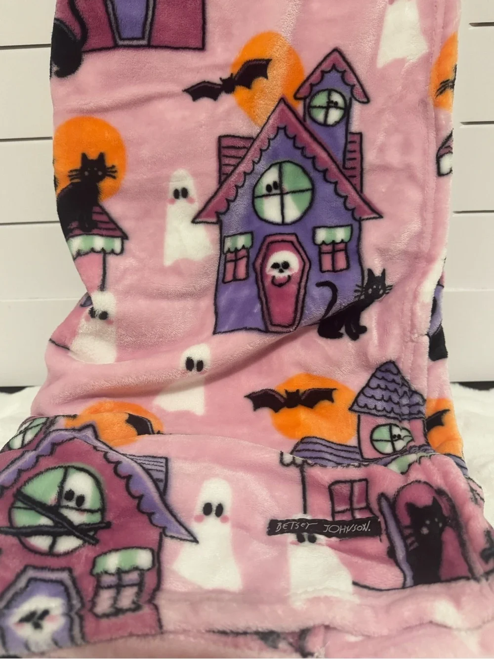 NWT Betsey Johnson Ultra Soft Plush Halloween house, ghost, cat, pumpkin Throw